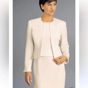 NWT women’s petite DAYMOR COUTURE champagne crop formal beaded jacket size 6